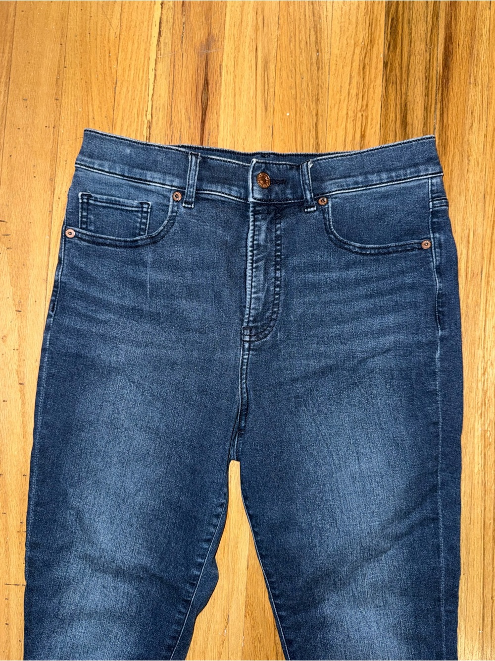 Express Jeans - Picture 2 of 4